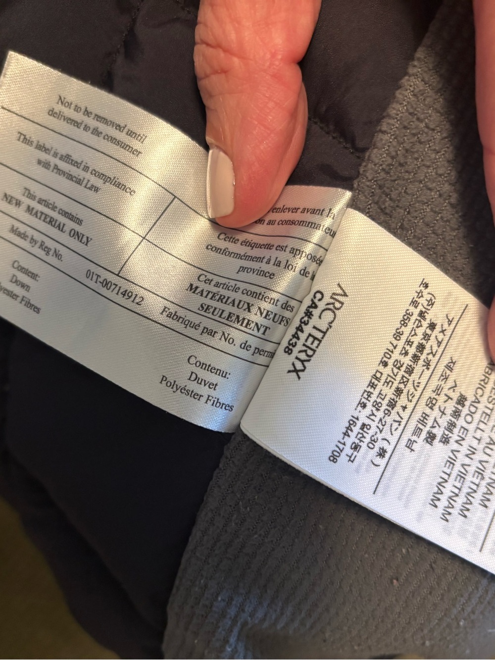 Arc'teryx Women's Black Quilted Puffer Jacket - Picture 9 of 10